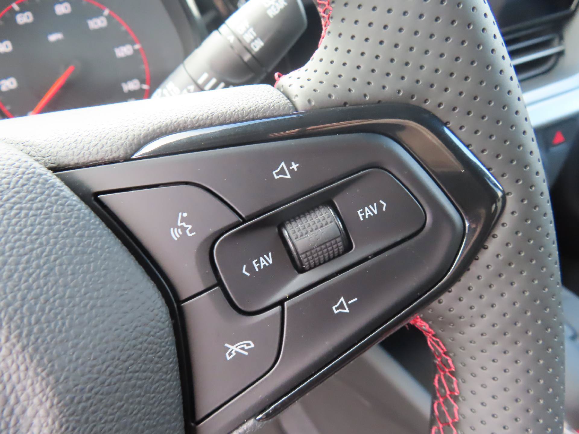 New 2026 Chevrolet Trax RS w/ Driver Confidence Package FWD image 19