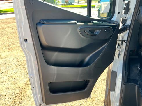 New 2026 Mercedes-Benz Sprinter 2500 image 10