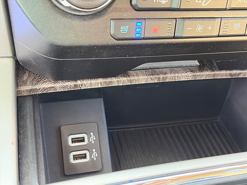 Used 2018 Ford F250 Lariat w/ Lariat Value Package AWD/4WD image 18