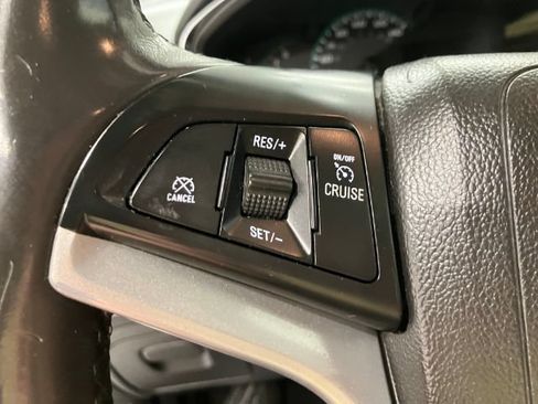 Used 2018 Chevrolet Trax LT w/ LT Convenience Package AWD/4WD image 20
