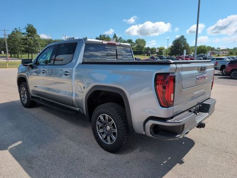 Used 2024 GMC Sierra 1500 AT4 w/ AT4 Premium Package AWD/4WD image 6
