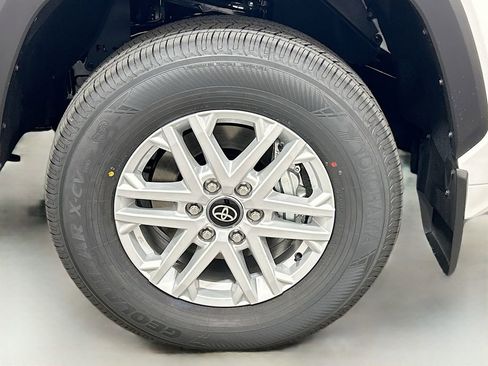 New 2026 Toyota Tundra SR5 image 9