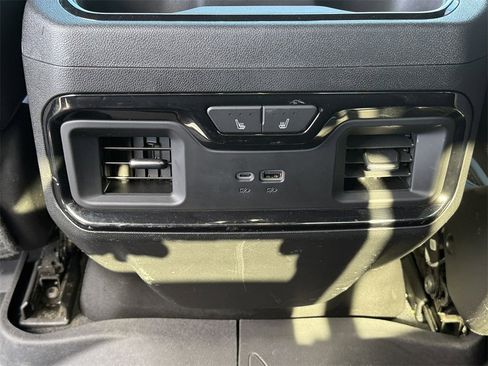 Used 2024 GMC Sierra 2500 AT4 w/ AT4 Preferred Package image 30