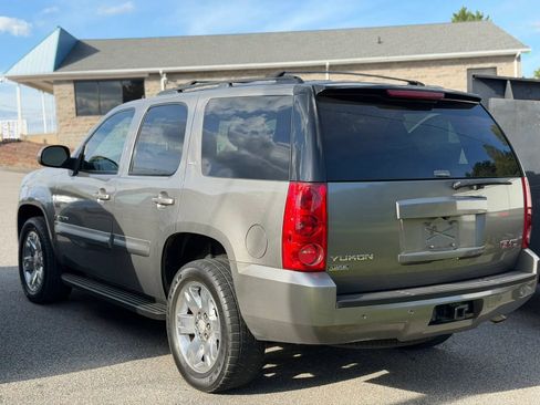 Used 2008 GMC Yukon SLT AWD/4WD image 2