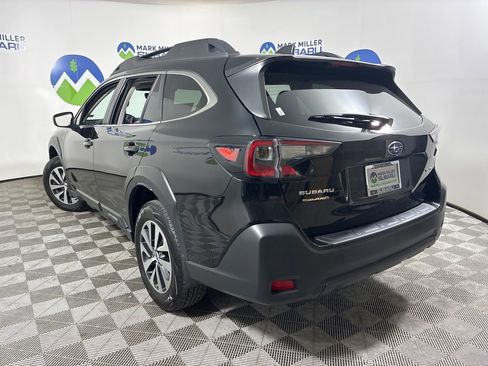 Certified 2025 Subaru Outback Premium AWD/4WD image 7