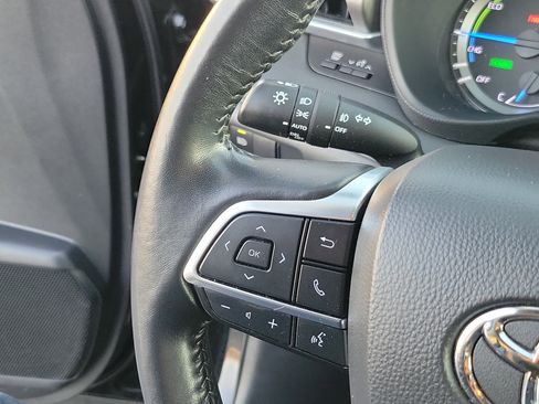 Certified 2021 Toyota Highlander LE image 25