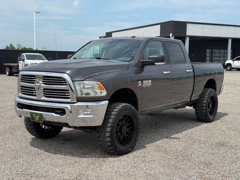 Used 2018 RAM 2500 Big Horn AWD/4WD image 1
