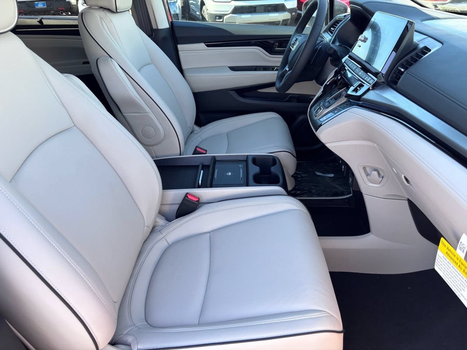 New 2026 Honda Odyssey Touring image 12