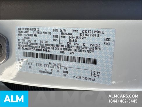 Used 2024 Lincoln Corsair Reserve w/ Jet Appearance Package image 36