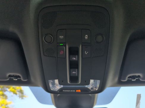 New 2025 Audi Q3 2.0T Premium image 7