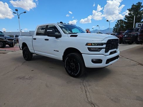 New 2026 RAM 2500 Big Horn AWD/4WD image 5