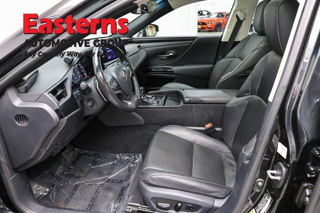 Used 2023 Lexus ES 350 w/ Premium Package FWD image 16