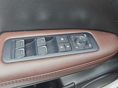 Used 2017 Lexus RX 350 FWD w/ Premium Package image 32