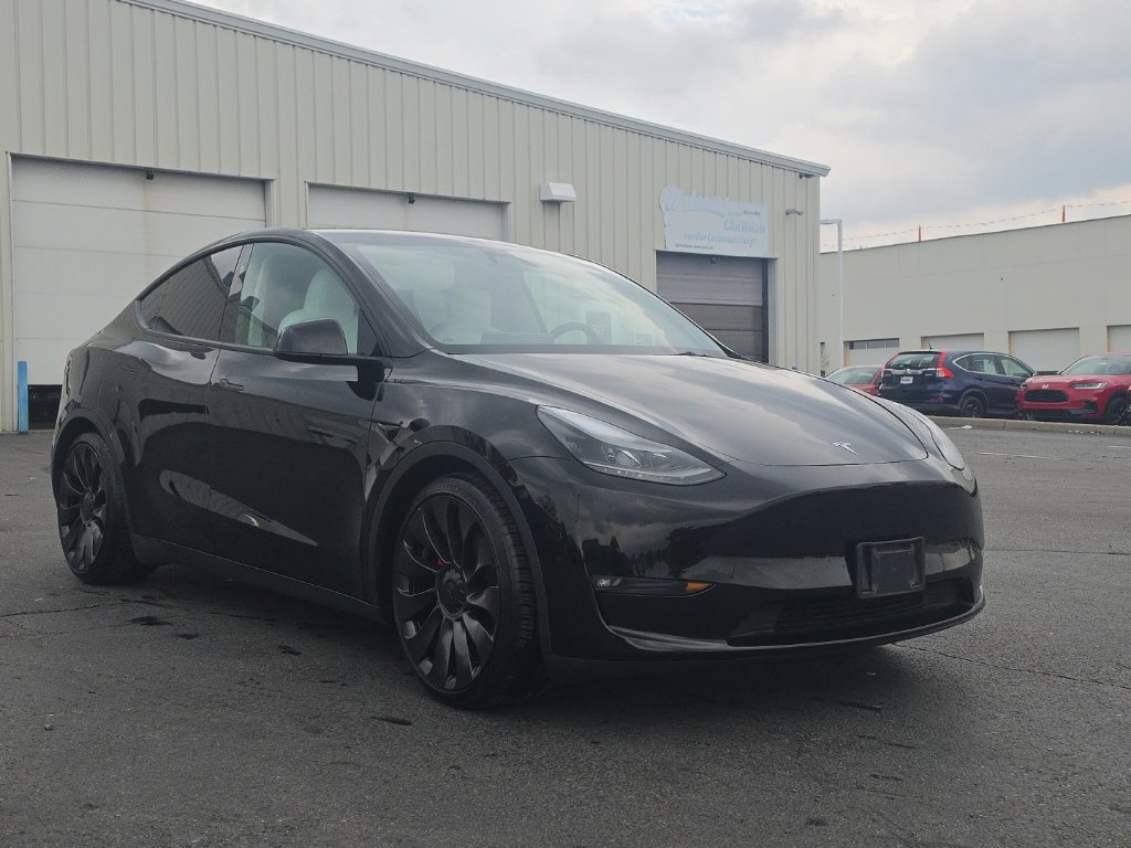 Used 2023 Tesla Model Y Performance AWD/4WD image 1