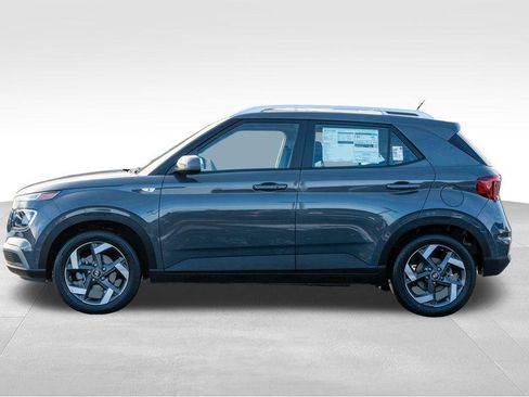 New 2026 Hyundai Venue SEL image 4