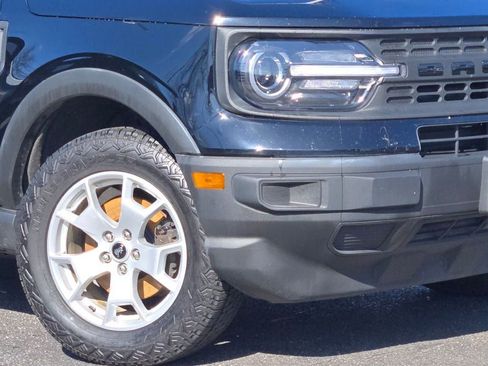 Used 2022 Ford Bronco Sport image 2