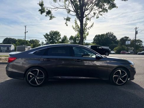 Used 2019 Honda Accord EX image 7