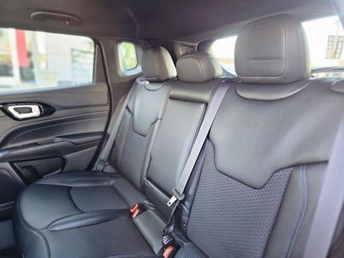 New 2026 Jeep Compass Latitude image 24