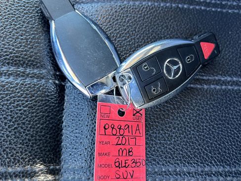 Certified 2017 Mercedes-Benz GLE 350 image 38