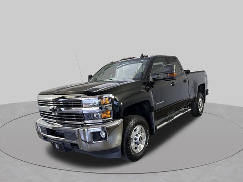 Used 2016 Chevrolet Silverado 2500 LT w/ LT Convenience Package AWD/4WD image 2