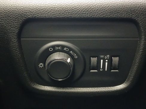 New 2026 Jeep Grand Cherokee Laredo RWD image 12
