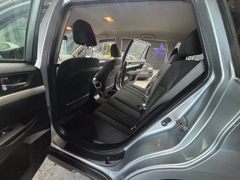 Used 2013 Subaru Outback 2.5i image 3