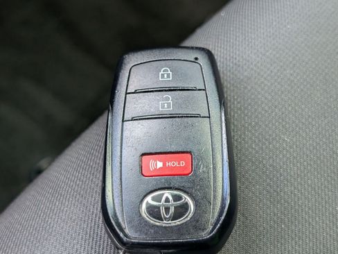 Used 2024 Toyota Tacoma SR5 AWD/4WD image 28