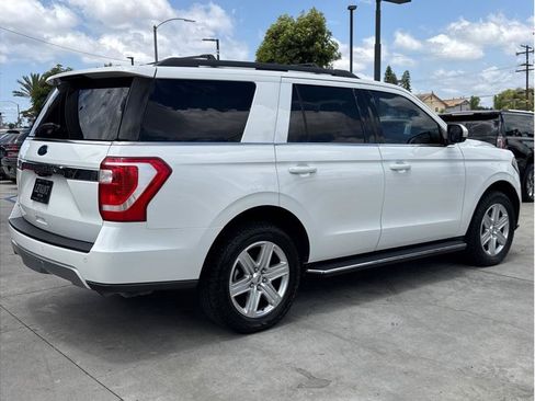 Used 2020 Ford Expedition XLT w/ Equipment Group 202A AWD/4WD image 53
