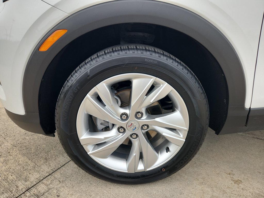 Used 2025 Buick Encore GX Preferred FWD image 30
