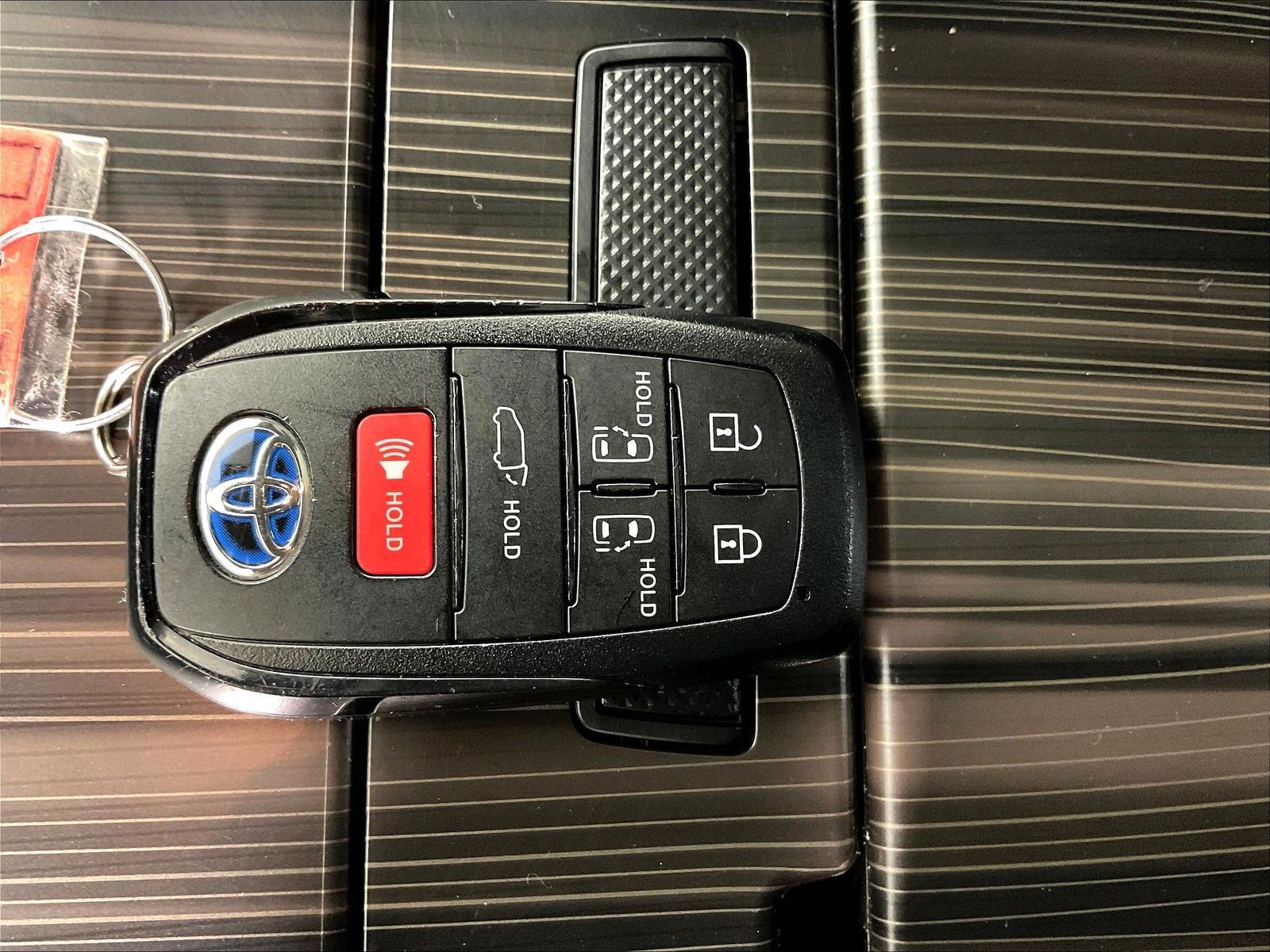 Used 2021 Toyota Sienna Platinum AWD/4WD image 36