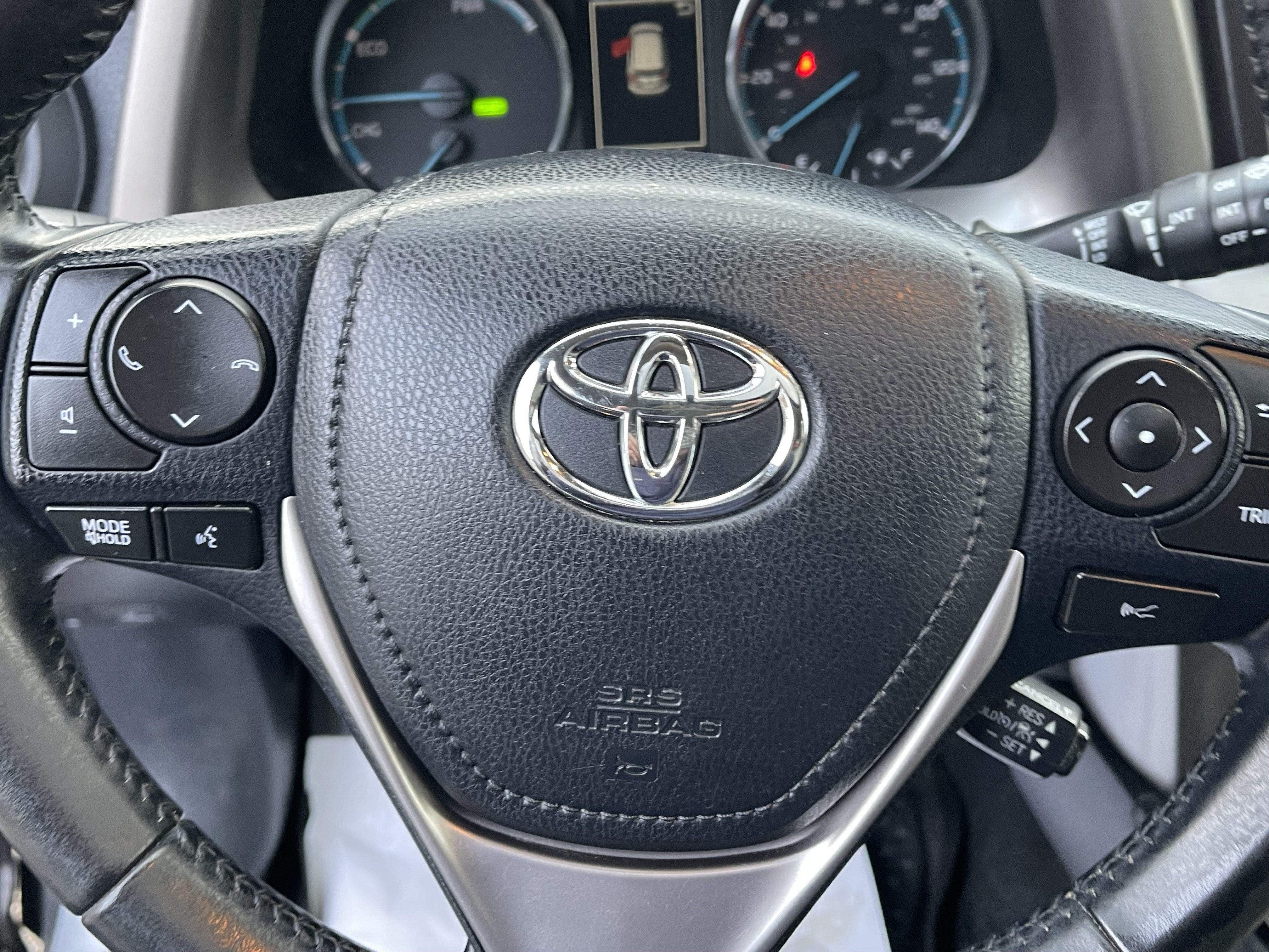 Used 2017 Toyota RAV4 Limited w/ Advanced Technology Package AWD/4WD image 20
