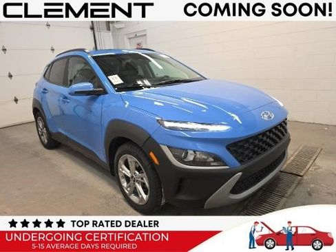 Used 2022 Hyundai Kona SEL w/ Convenience Package FWD image 2
