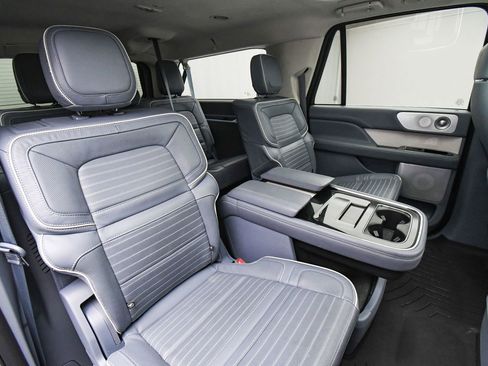 Used 2024 Lincoln Navigator L Black Label image 54