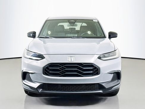 Used 2023 Honda HR-V Sport image 2