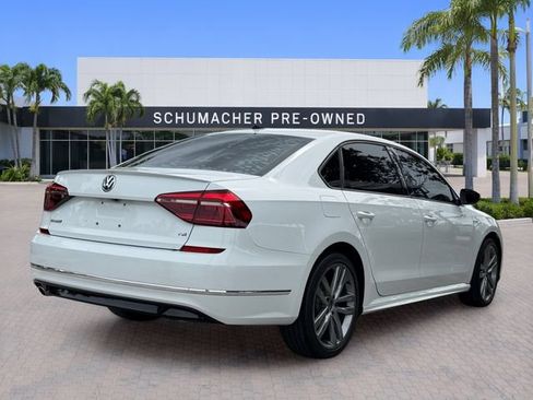 Used 2018 Volkswagen Passat 2.0T R-Line FWD image 6