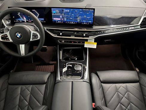 Used 2026 BMW X5 sDrive40i w/ M Sport Package RWD image 16