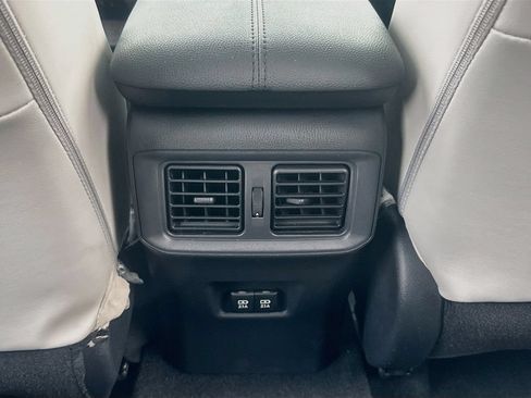Used 2019 Toyota RAV4 XLE Premium FWD image 24