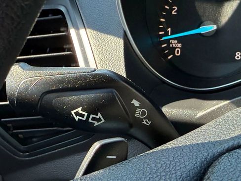 Used 2017 Ford Escape SE image 27