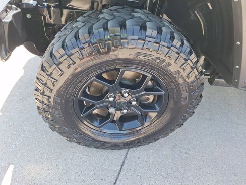 Used 2024 Jeep Wrangler Unlimited Sport AWD/4WD image 11