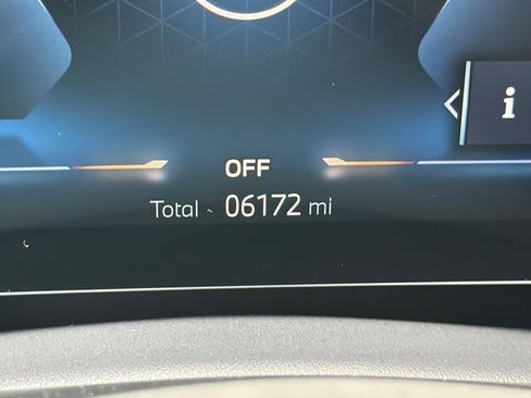 Used 2025 BMW X3 xDrive30i w/ Convenience Package image 36