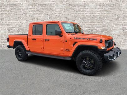 New 2025 Jeep Gladiator Sport