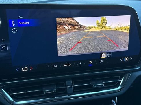 New 2026 Chevrolet Equinox EV LT w/ LPO, Blackout Package image 20