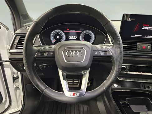 Used 2023 Audi SQ5 Prestige w/ Prestige Package AWD/4WD image 18