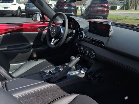 New 2026 MAZDA MX-5 Miata RF Grand Touring RWD image 8