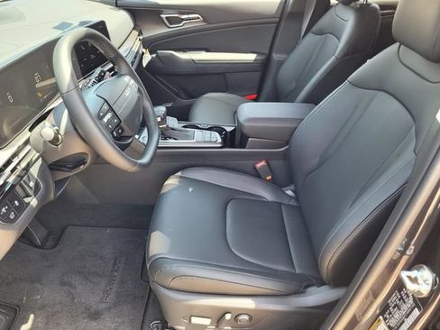 New 2026 Kia Sportage EX w/ EX Panorama Roof Package FWD image 9