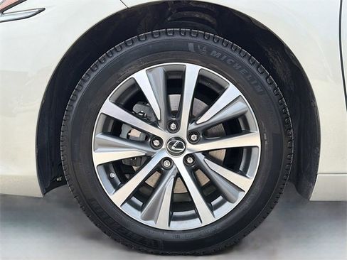 Used 2020 Lexus ES 350 w/ Premium Package image 43