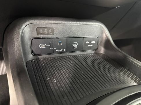 Used 2024 Hyundai Kona SEL FWD image 28