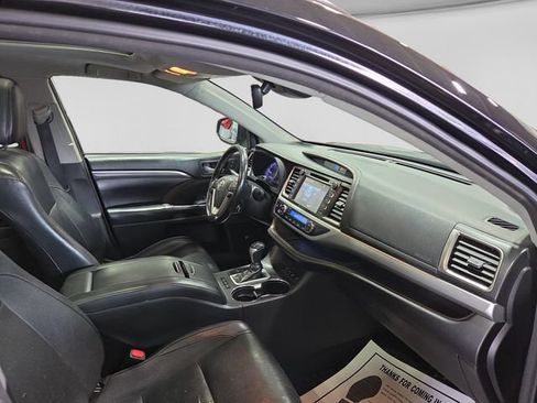 Used 2018 Toyota Highlander Limited AWD/4WD image 30