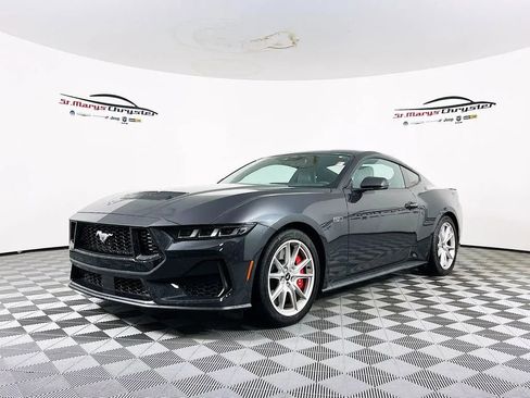 Used 2024 Ford Mustang GT Premium image 4