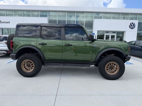 Used 2024 Ford Bronco Black Diamond AWD/4WD image 2